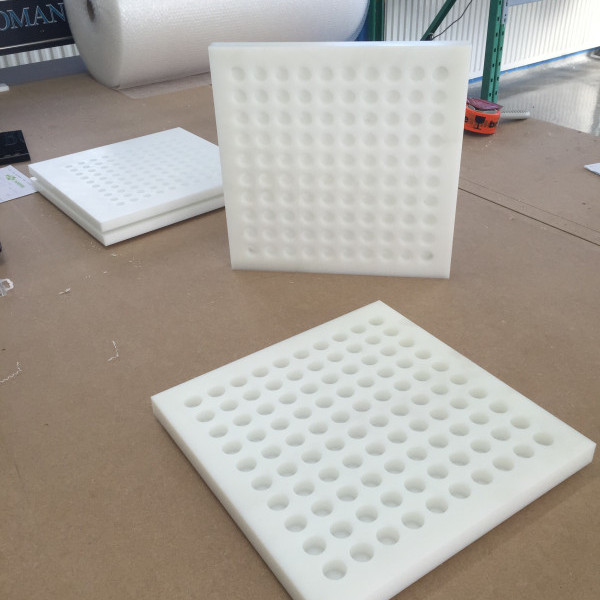 plastic design laboratorium PE plaat CNC gefreesd